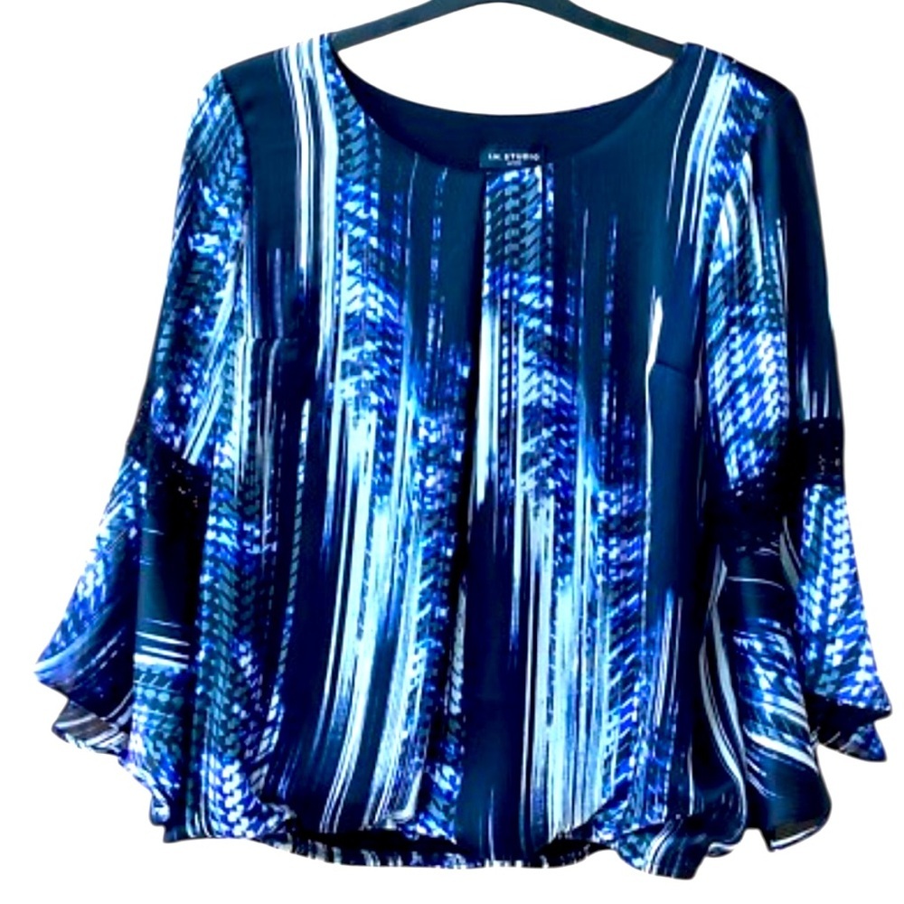 Blue black and White Patterned blouse bell sleeves with lace elastic hem Medium